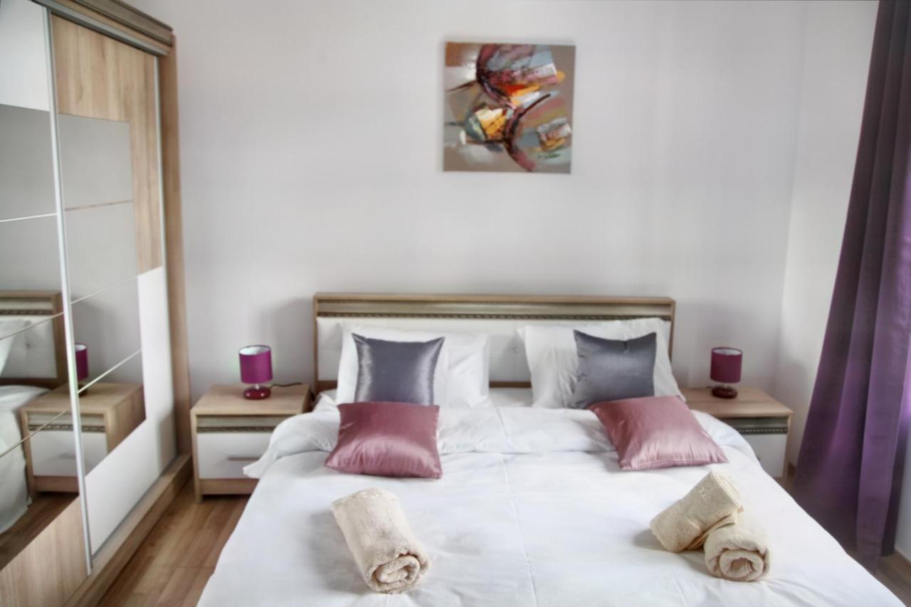 Luxury Downtown Apartment Cluj-Napoca Exterior photo